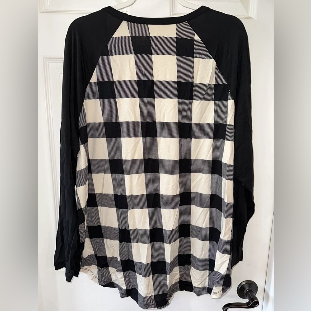 AnyBody Women's XL Tunic Top Cozy Knit Luxe Black Plaid Back NEW